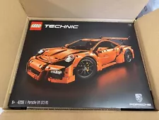 LEGO TECHNIC: Porsche 911 GT3 RS (42056)