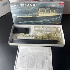 RMS Titanic Model Acadamy Hobby Model Kits 1/720th Scale 14401 Partially Built