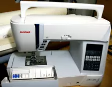 Janome Skyline S6 Sewing Machine Computerized Sewing and Quilting + Accessories