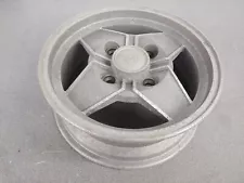 RARE USED ORIGINAL MOMO PORSCHE 914 LIGHTWEIGHT MAGNESIUM RACING WHEEL 11 LBS