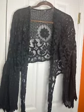 PLUS SIZE CROCHET OPEN KNOT SHIRT