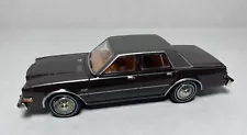 Diecast 1/64 Greenlight Loose 1982 Dodge Diplomat Brown 379 D5 * LOOK*