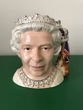 Queen Elizabeth II Royal Doulton Character Toby Jug D7256 2006 Mug of the Year