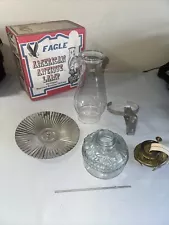 NIB Antique Eagle American Antique Oil Kerosene Hurricane Lamp With Wall Mount