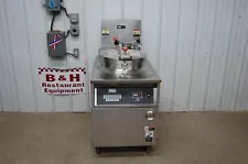 BKI FKM-FC 75 LB Electric Chicken Pressure Fryer w/ Filter