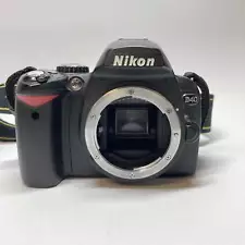 Nikon D40 6.1MP Digital SLR DSLR Camera 5107 Shutter Count Body Only