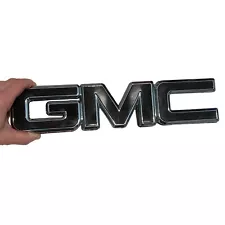 Front Grille Emblem BLACK-SILVER Logo Badge for 1999-2007 GMC Sierra 1500 2500