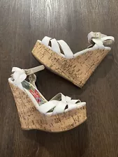 Womans White Wedge Shoes Sandals Size 7 By Charlotte Russe