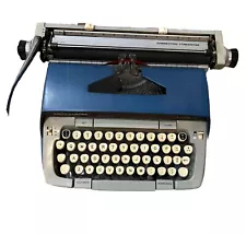 Vintage Smith Corona Classic 12 Manual Correction/Typewriter - Good Condition