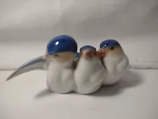 ROYAL COPENHAGEN #1045 THREE FINCHES BIRDS FIGURINE 3-1/2" DENMARK