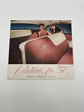 1957 Pontiac BIG 28-page Sales Brochure Catalog - Super Chief Catalina Chieftain