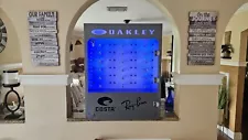 Oakley Metal/Glass, Sunglass Display Case