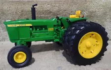 John Deere 4020 Tractor Scale 1/16 **NEW LISTING**