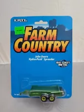 ERTL Farm Country John Deere Hydra Push Manure Spreader