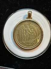 Vintage Del Vatican’s L200 Coin In Bezel Pendant Religious Token