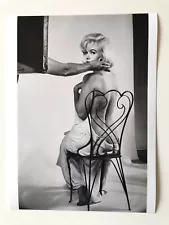 Marilyn Monroe Eve Arnold Rare Photo Sitting on a chair bare back 6x8 inches