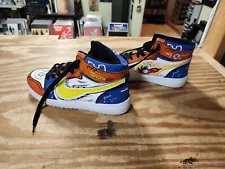 Dragon Ball Z Super Saiyan Goku Cosplay High Top Shoes Kid size 9.5 / 40