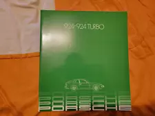 1982 Porsche 924 & 924 Turbo Sales Brochure-Original 82