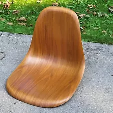 Herman Miller Eames MCM Scoop Side Shell Chair Walnut Plywood Seat Only