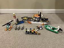 Lego 60014: City: Coast Guard Patrol - complete build with all minifigs.