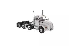 Kenworth T880 SBFA Daycab Tractor w/Lift Axle - White/71058