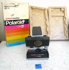 Working Polaroid SX70 Sonar Near Mint condition tested w / battery pack #95