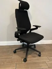 Steelcase Gesture Chair With Headrest - Black