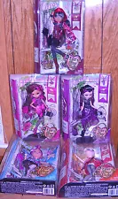 #4900 NRFB Mattel 5 Ever After Dolls