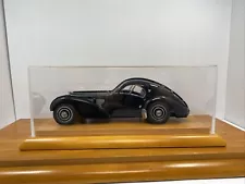 1/18 CMC 1938 Bugatti Type 57SC Black Part # M-085 W Factory Oak Case! RARE