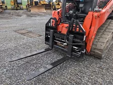 Rockland Hydraulic Skid Steer Pallet Forks; 5500 Lb. Capacity, 42" Tines