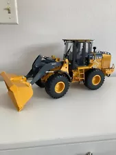 John Deere 544J Wheel loader by Ertl Precision 1/16