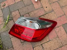 2013-2015 Honda Accord Sedan Right Outer LED Taillight - Small Corner Chip