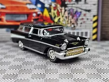 ð¥ Johnny Lightning '55 1955 Tri Chevy Nomad Chevrolet Real Riders Loose Black