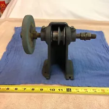 VINTAGE CAST IRON BELT DRIVEN GRINDER/BUFFER WITH GRINDING WHEEL