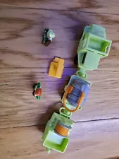 geo trax street cleaner set with 2 figures used