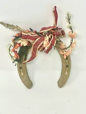 Vintage Gold Painted Metal Horseshoe Christmas Decorative Wreath Decor Heavy