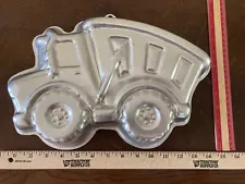 VINTAGE Wilton Dump Truck Cake Pan Mold 2105-0562-Kids Children's Birthday Party