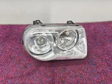 CHRYSLER 300C SRT8 05-10 6.1L OEM RIGHT PASSENGER XENON HEADLIGHT HEADLAMP LIGHT