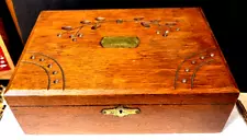 VINTAGE EDWARDIAN ARTS AND CRAFT OAK LAPTOP DESK WITH INKWELLS -1890-1910