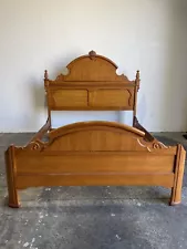 Lexington Victorian Sampler Cal-King Bed Frame 391-135