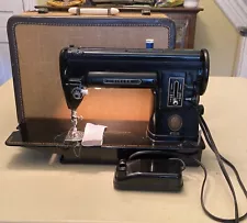 Vintage Singer 301 Heavy Duty Portable Sewing Machine w Case EUC