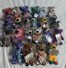 **Grateful Dead Bears- by Liquid Blue-NEW w/Tags- Lot of 22- Includes Jerry ***