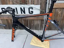 M Giant Propel Advanced Carbon Aero Rim Brake Road Frameset