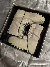 Yeezy Boost 950 Moonrock size 8