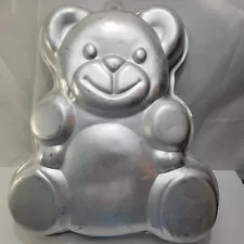 1982 Wilton #502-3754 Huggable Teddy Bear Aluminum Character Cake Pan Retired