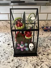 New ListingHyde And Eek Faux Creepy Plants In Terrarium Halloween 2019 - Venus Fly Trap