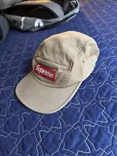 Khaki Supreme hat box logo w/ zipper