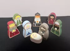 New ListingKids Nativity Wooden Hand Painted Childrens 7 Pieces Nativity set