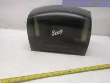 Cracked Scott Essential Jumbo Coreless Toilet Paper Dispenser (09602) SmokeBlack