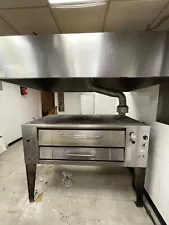 PIZZA OVEN